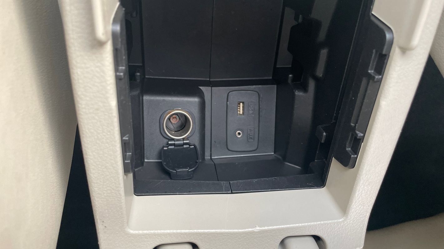 Used 2013 Subaru Impreza 2.0i Limited image 21