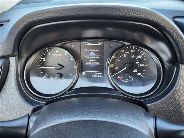 Used 2017 Nissan Rogue S FWD image 11