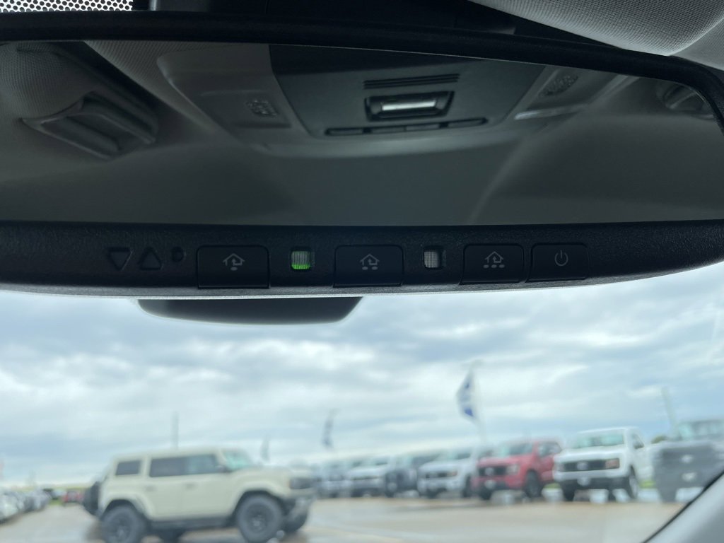 Used 2023 Toyota Camry XSE image 49