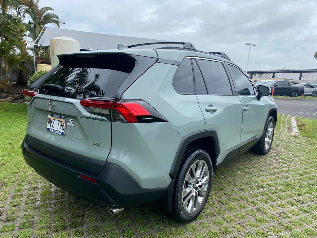 Used 2022 Toyota RAV4 XLE Premium FWD image 25