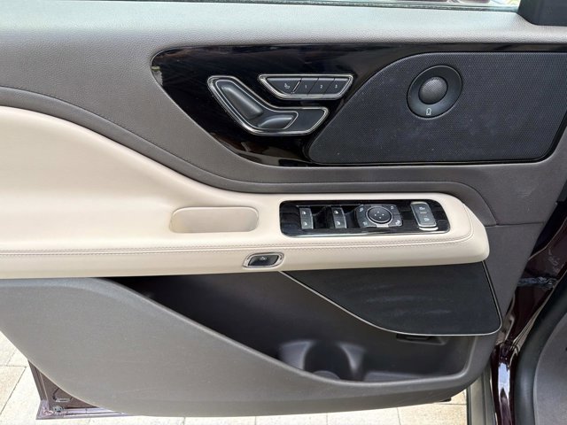 Certified 2023 Lincoln Aviator Reserve w/ Elements Package Plus RWD image 9