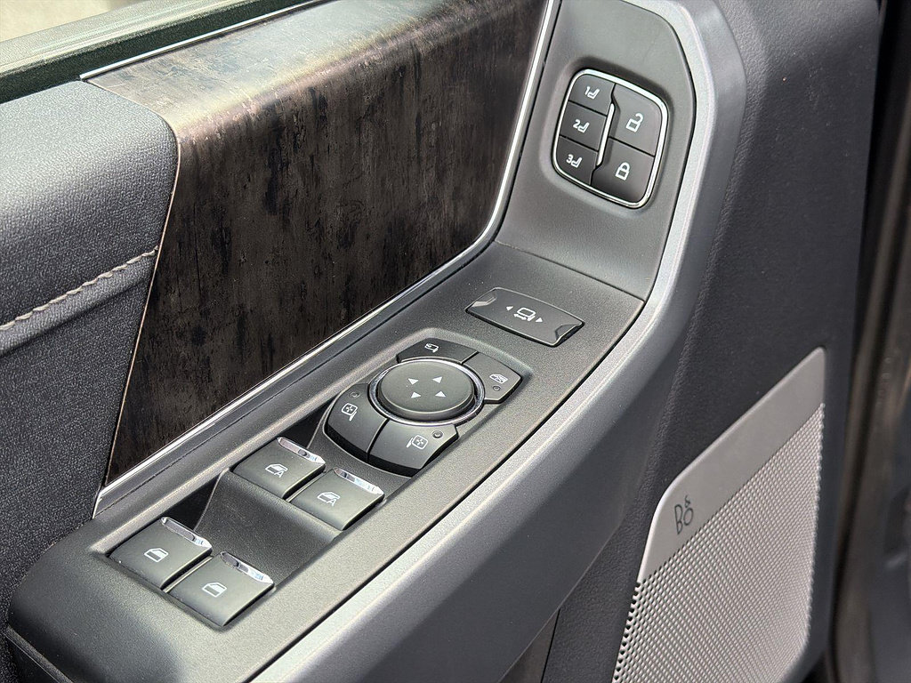 Used 2024 Ford F250 Lariat AWD/4WD image 22