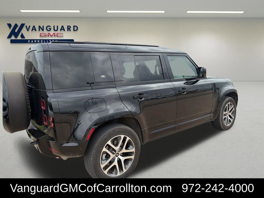 Used 2024 Land Rover Defender 110 X-Dynamic SE image 6