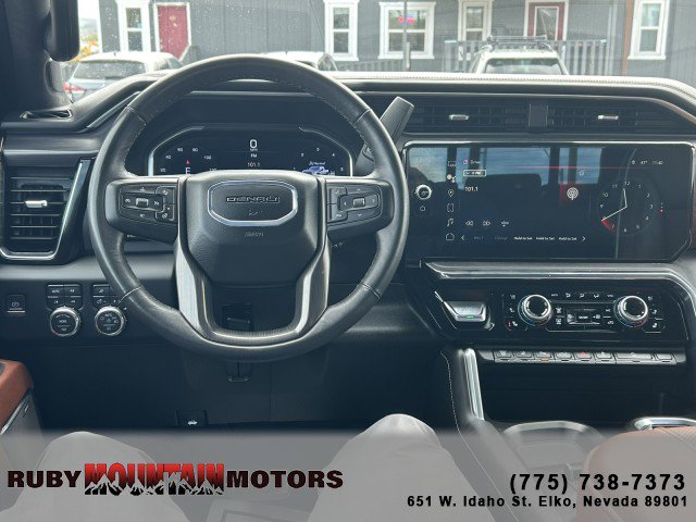 Used 2024 GMC Sierra 3500 Denali Ultimate image 12