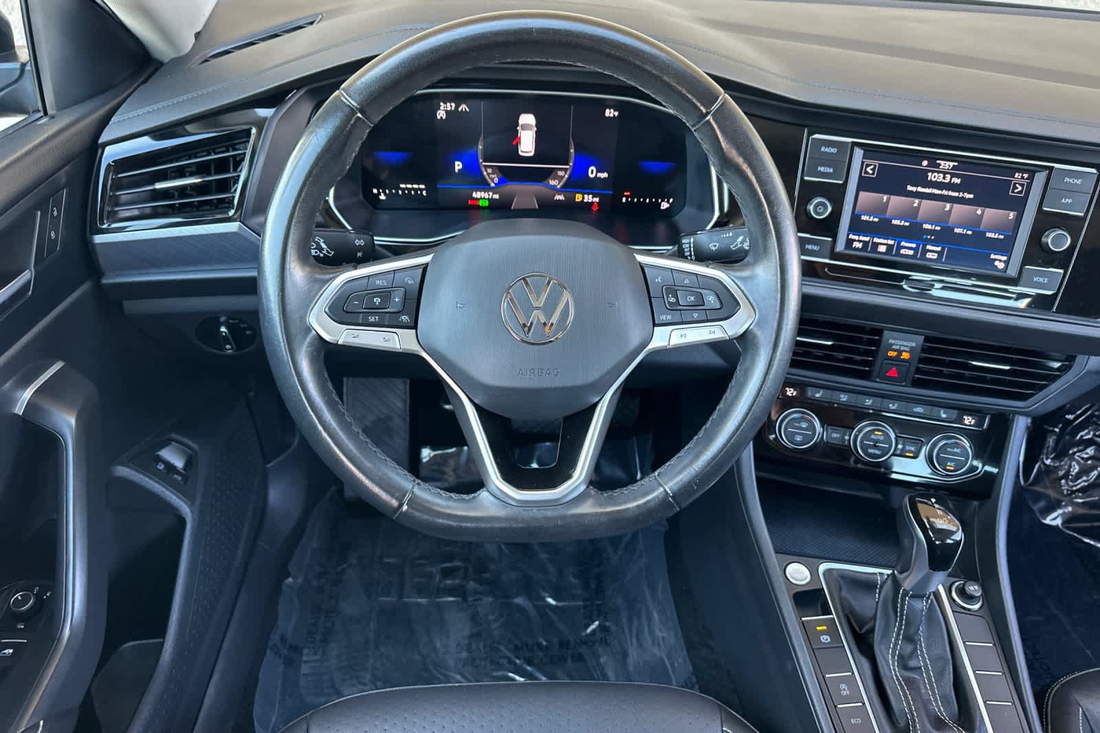 Used 2024 Volkswagen Jetta SE FWD image 13