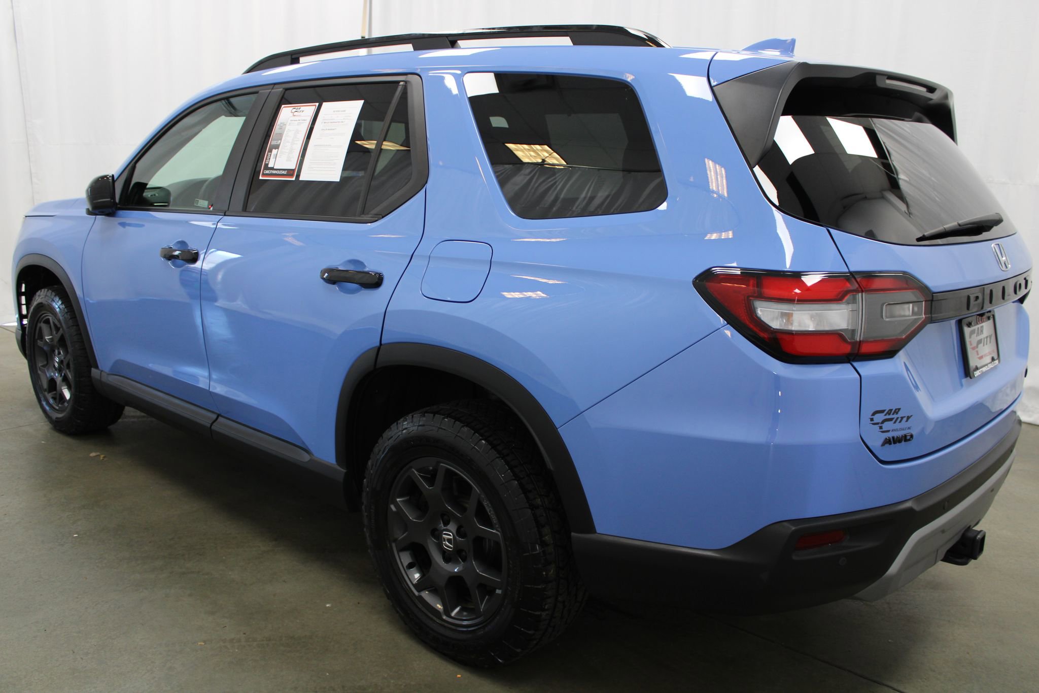 Used 2024 Honda Pilot TrailSport image 7