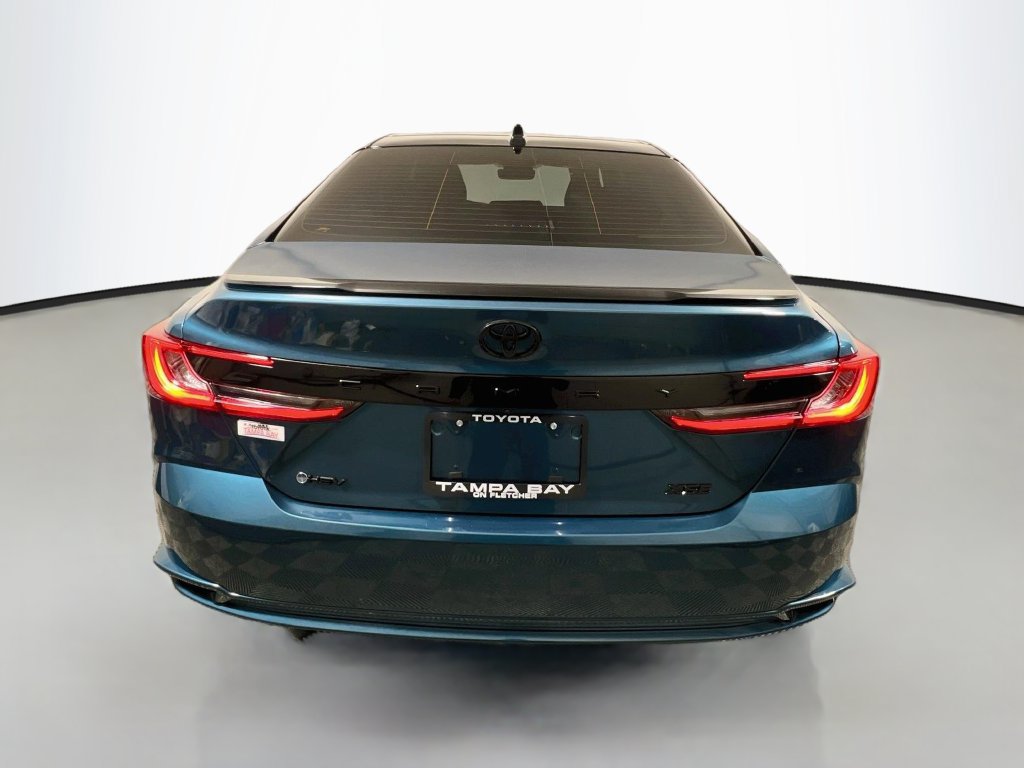 Used 2025 Toyota Camry XSE FWD image 4