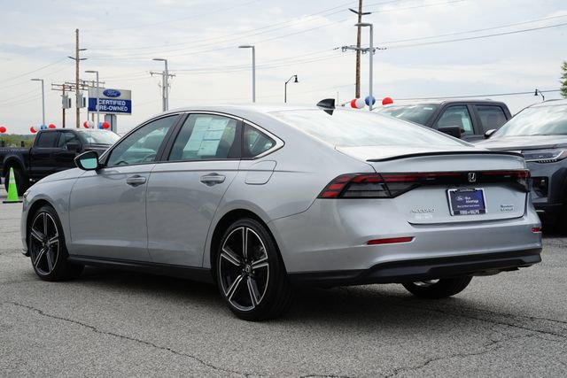 Used 2025 Honda Accord Sport image 5