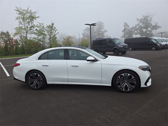 New 2026 Mercedes-Benz E 350 4MATIC Sedan image 2