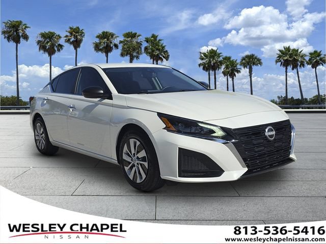Certified 2025 Nissan Altima 2.5 S FWD image 1