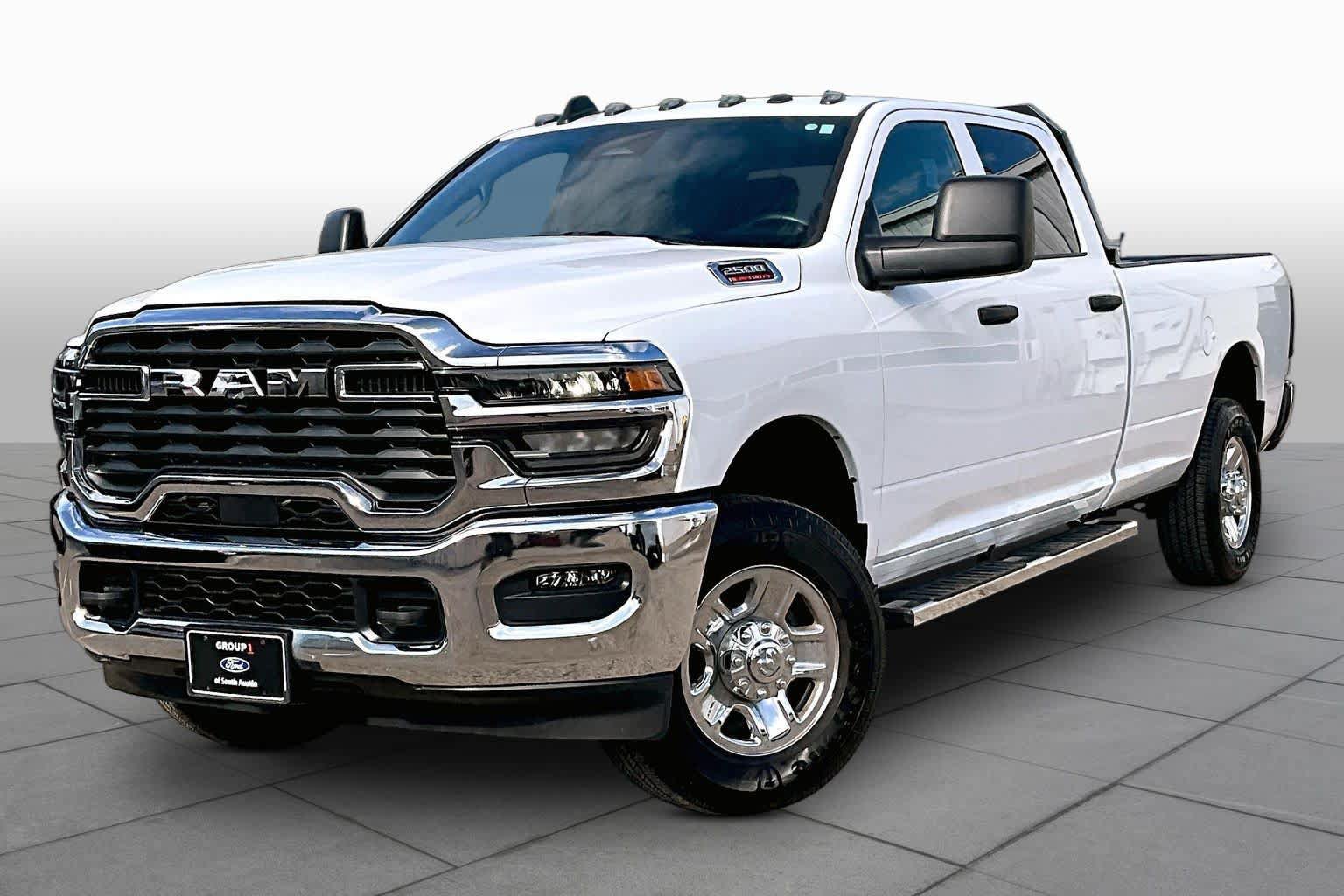 Used 2026 RAM 2500 Tradesman w/ Chrome Appearance Group AWD/4WD image 35