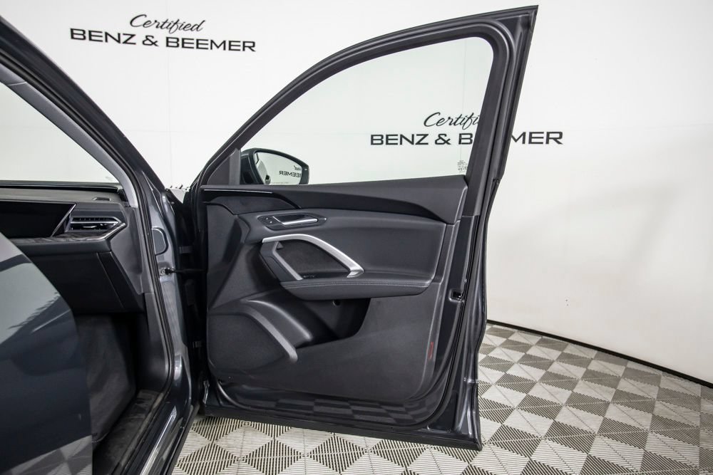 Used 2025 Audi Q5 Premium w/ Convenience Package AWD/4WD image 19