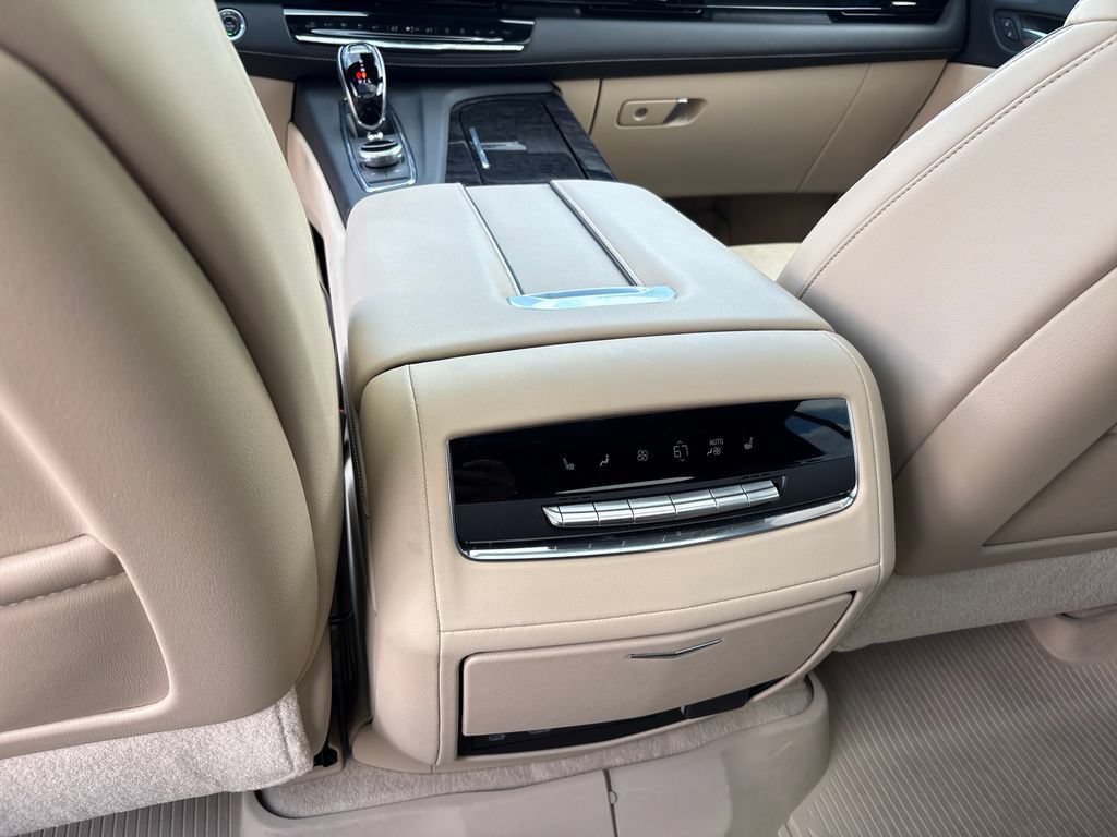 Certified 2021 Cadillac Escalade ESV Premium Luxury AWD/4WD image 52