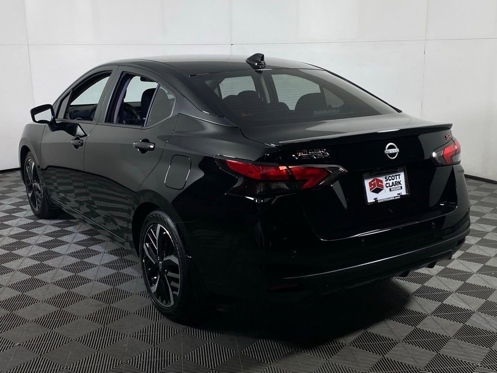 New 2025 Nissan Versa SR w/ Trunk Package image 5