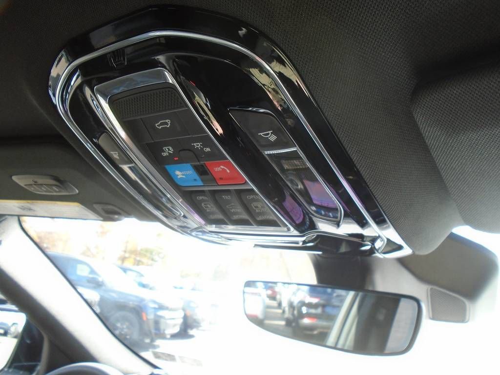 Used 2023 Jeep Grand Cherokee Overland image 23