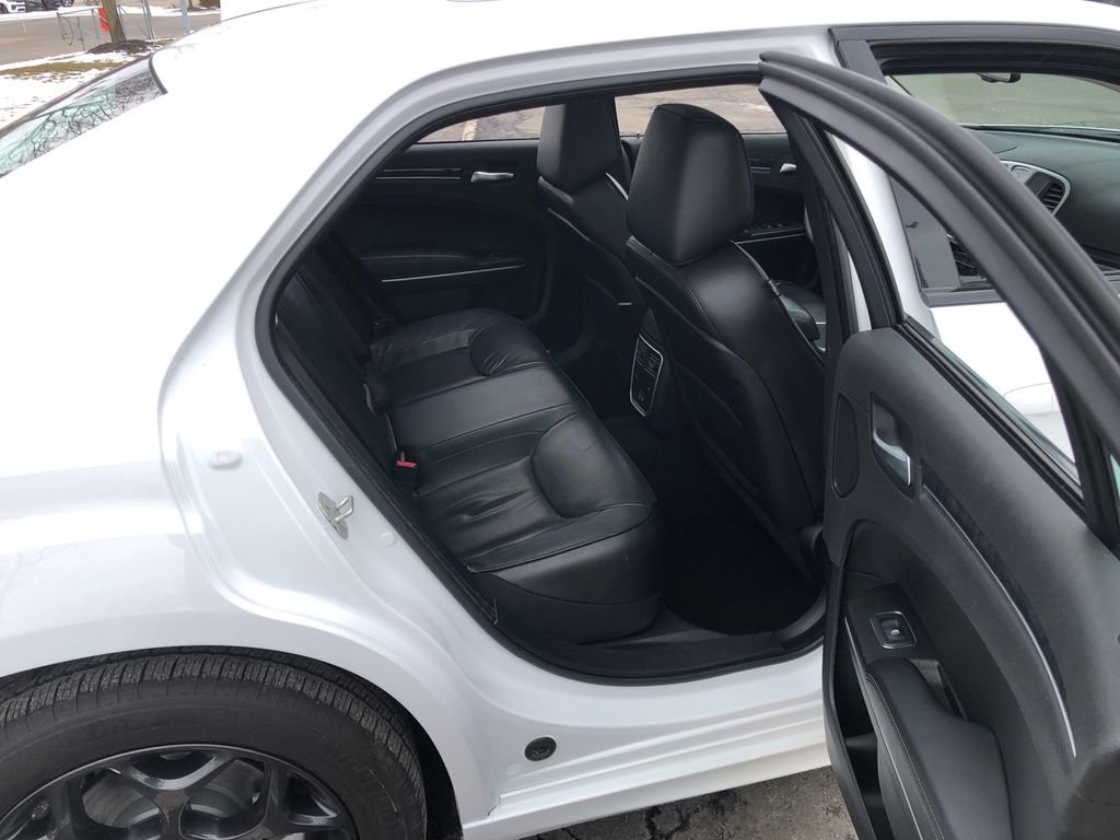 Used 2023 Chrysler 300 Touring L w/ Popular Equipment Group image 24