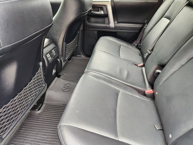 Used 2022 Toyota 4Runner Limited AWD/4WD image 31