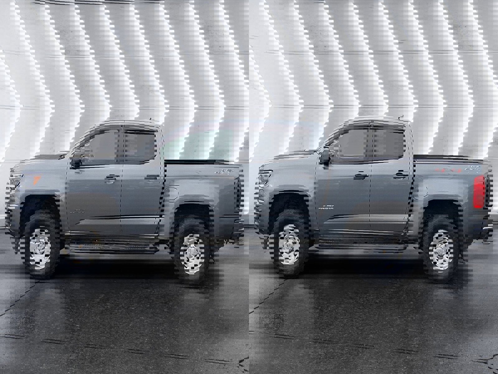 Used 2019 Chevrolet Colorado W/T image 3