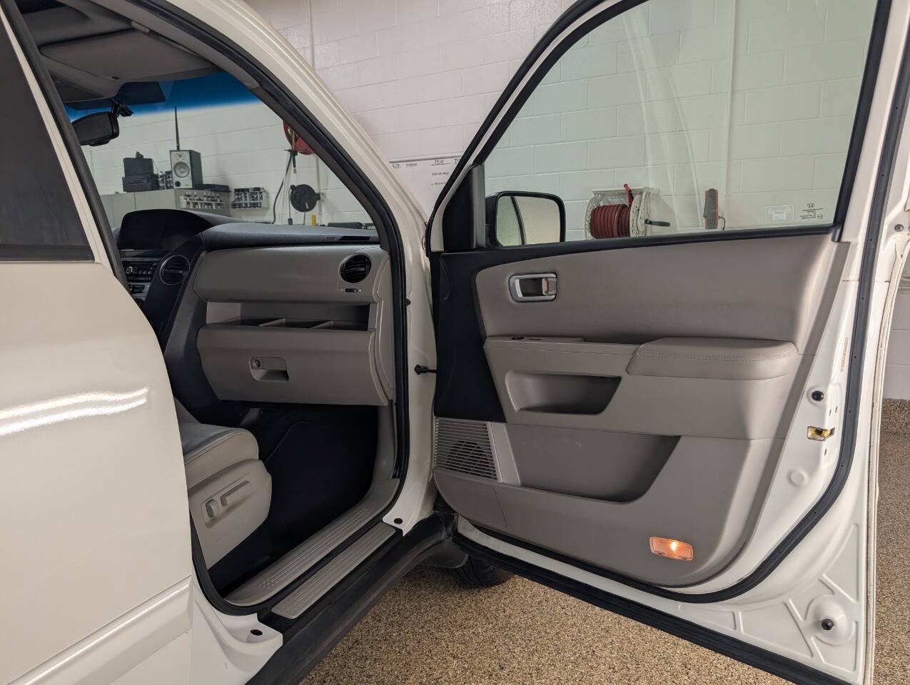 Used 2012 Honda Pilot EX-L image 24