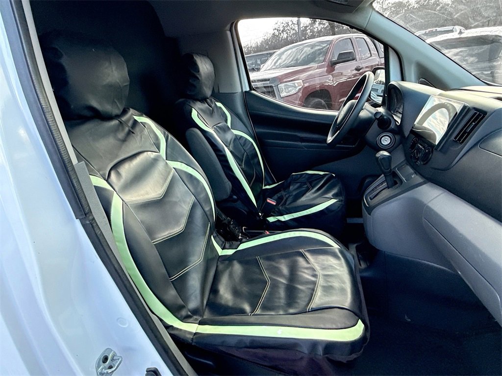 Used 2017 Chevrolet City Express LS image 30