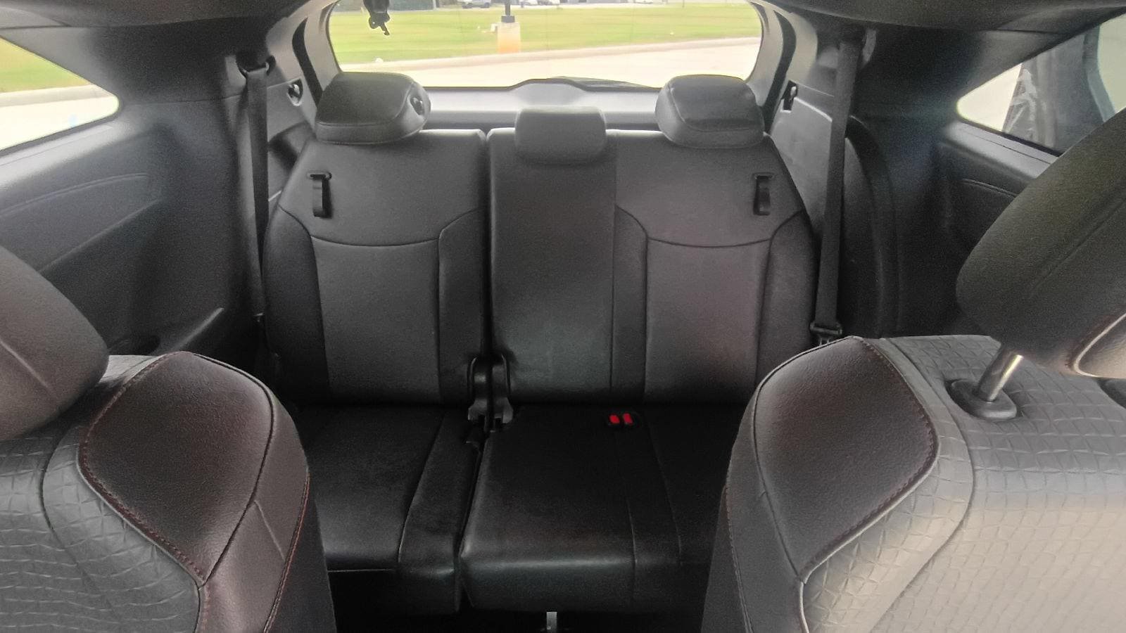 Used 2023 Toyota Sienna XSE FWD image 15