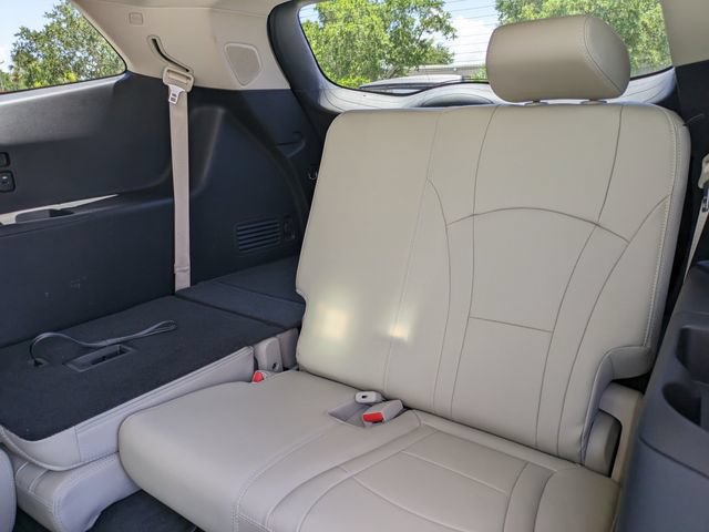 Used 2020 Buick Enclave Essence w/ Sound and Sites Package FWD image 14