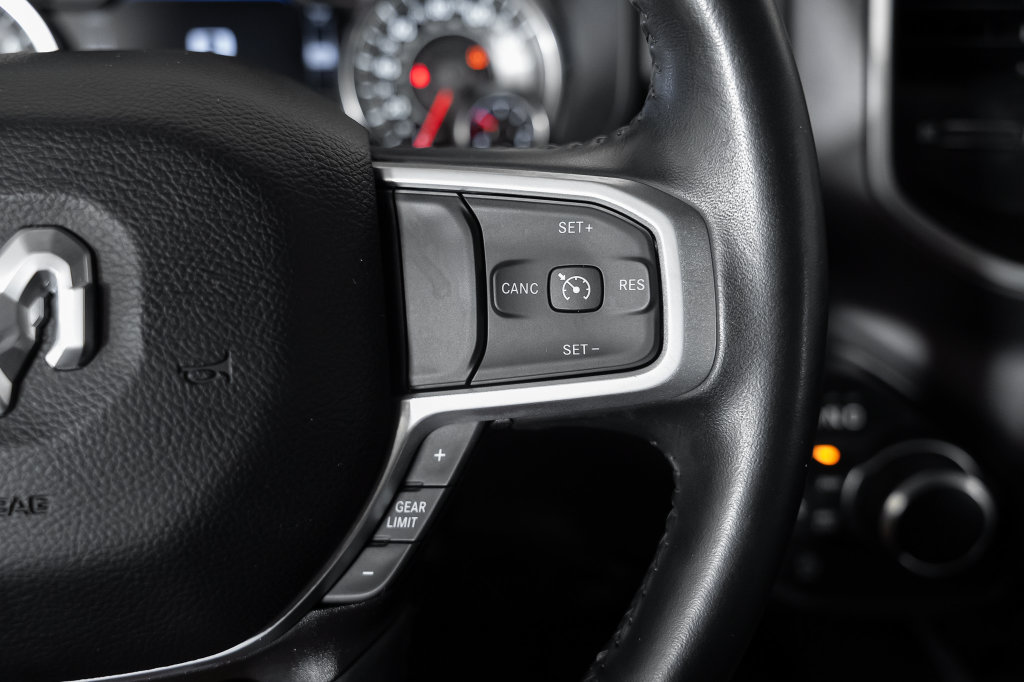 Used 2023 RAM 1500 Big Horn AWD/4WD image 32