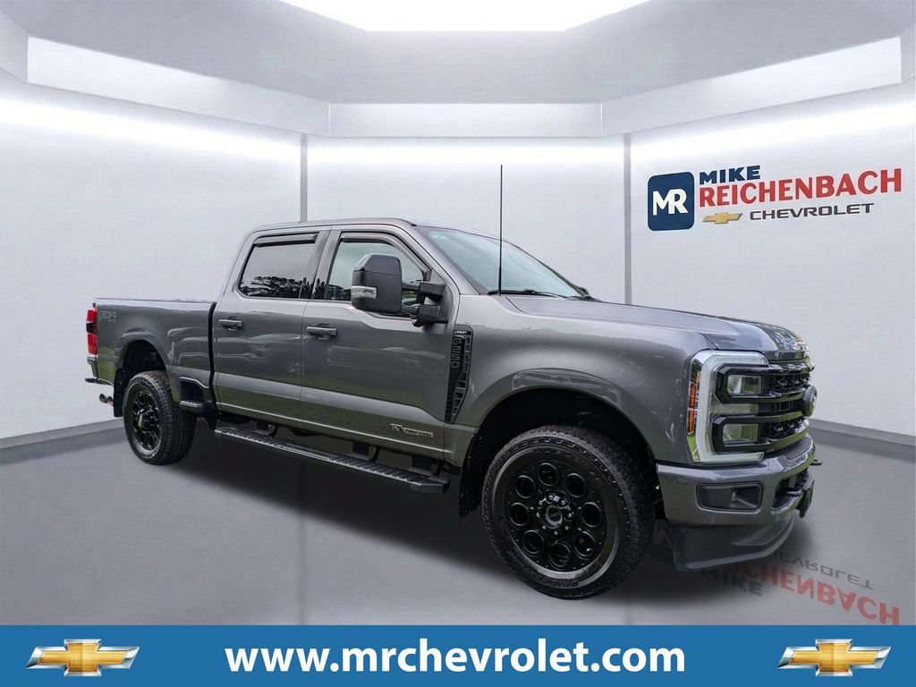 Used 2024 Ford F250 Lariat w/ Black Appearance Package AWD/4WD video 1