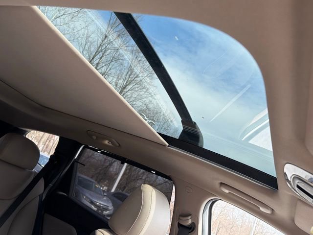 Used 2023 Hyundai Santa Fe SEL w/ Premium Package image 31