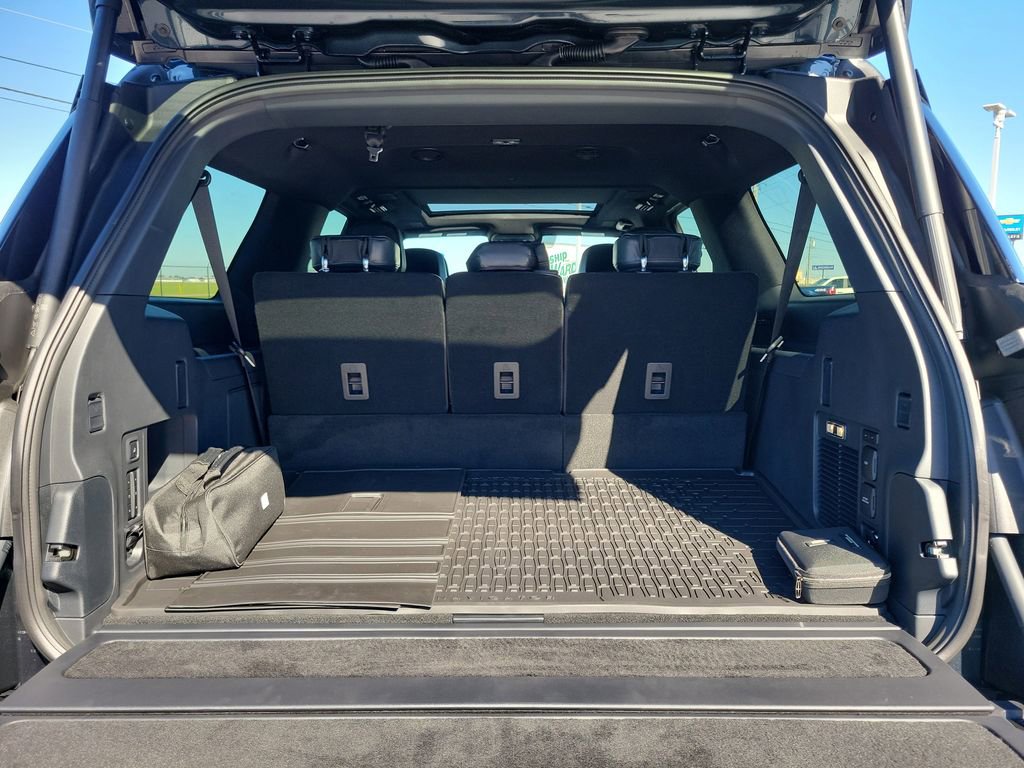 New 2025 Lincoln Navigator L Reserve w/ Jet Appearance Package AWD/4WD image 10
