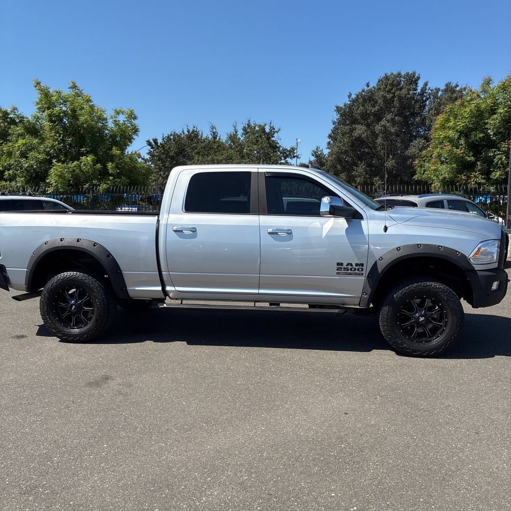 Used 2015 RAM 2500 Laramie AWD/4WD image 4
