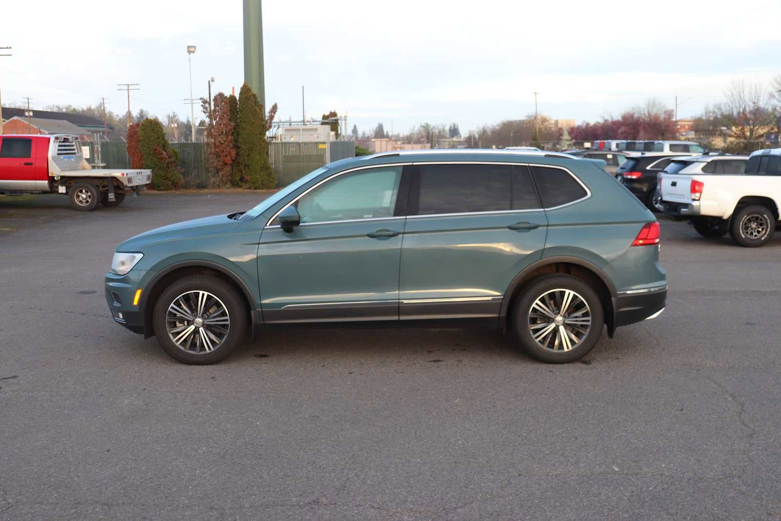Used 2019 Volkswagen Tiguan SEL image 8