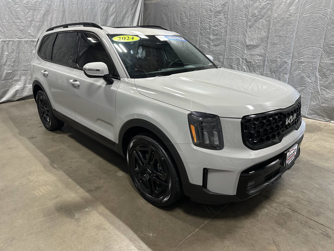 Used 2024 Kia Telluride SX X-Line image 1