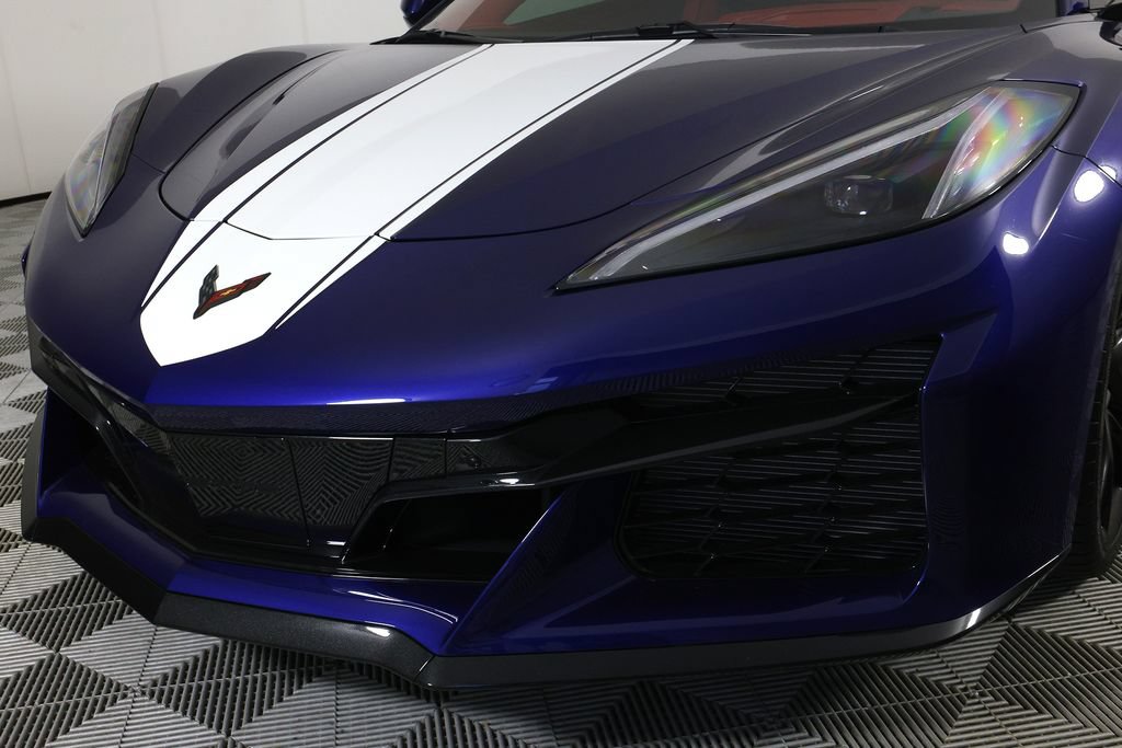 Used 2027 Chevrolet Corvette Grand Sport w/ Z52 Sport Performance Package RWD image 39