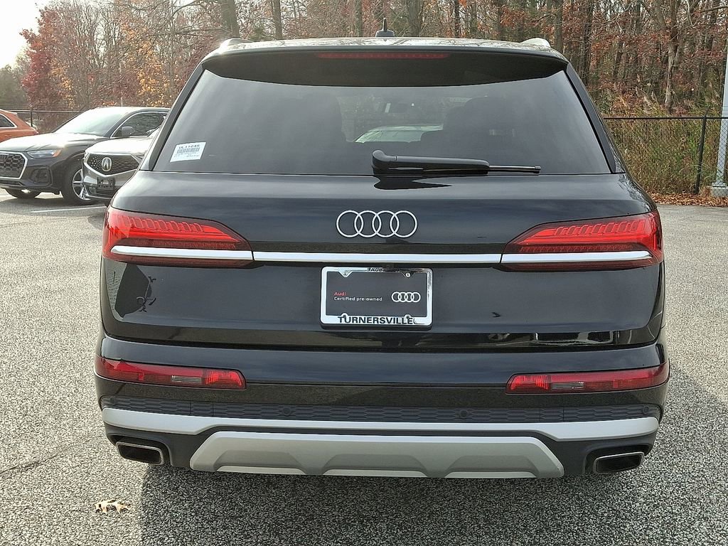 Certified 2025 Audi Q7 3.0T Premium w/ Convenience Package image 5