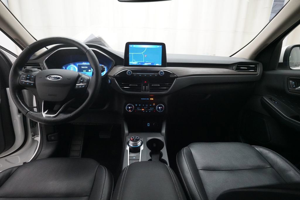 Used 2020 Ford Escape Titanium AWD/4WD image 5