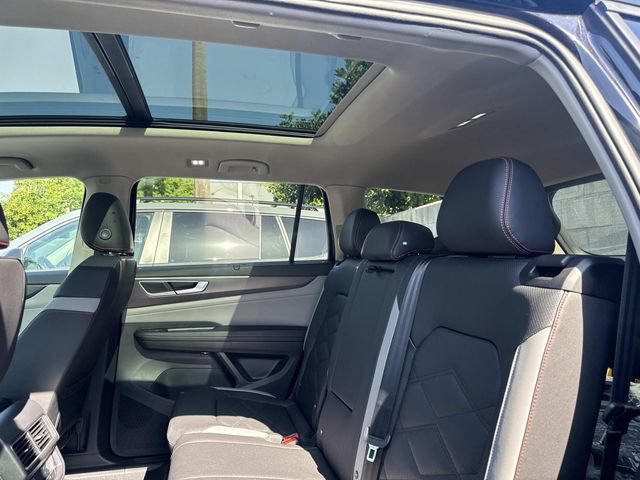 New 2026 Volkswagen Atlas Peak Edition AWD/4WD image 13