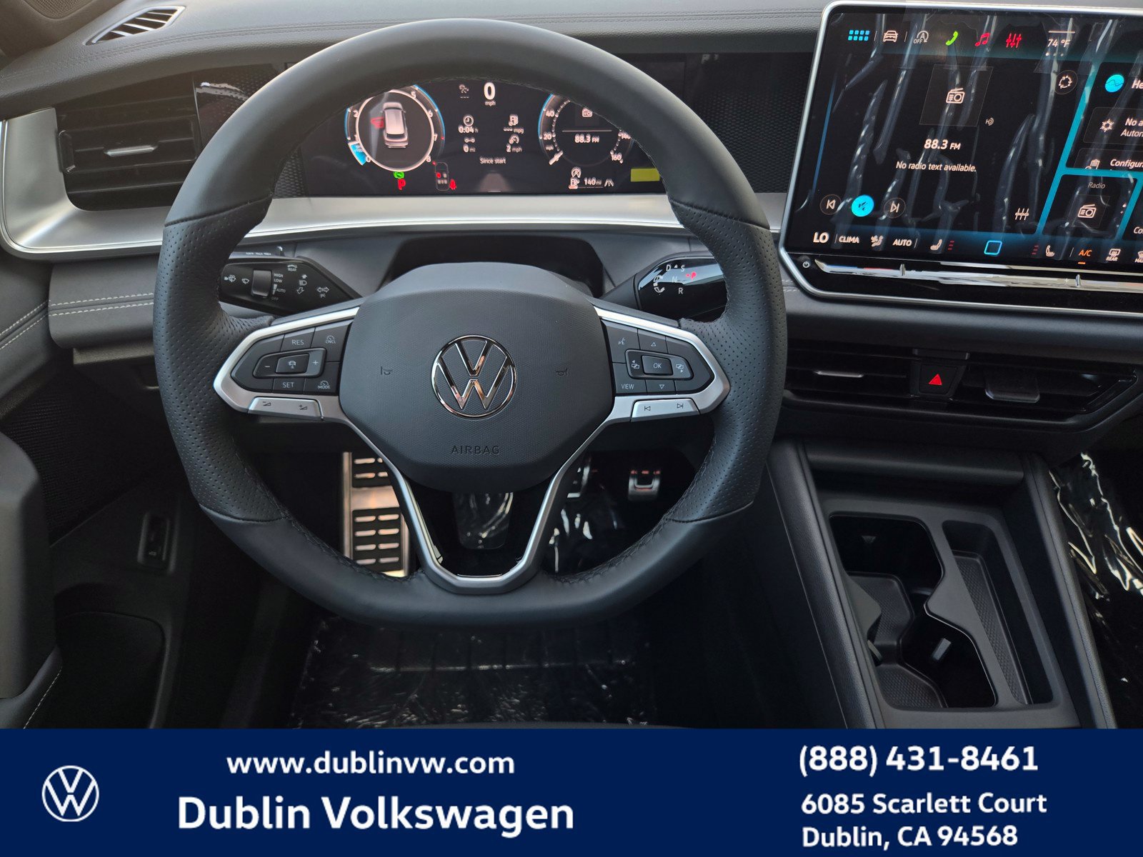 New 2026 Volkswagen Tiguan SE R-Line AWD/4WD image 11