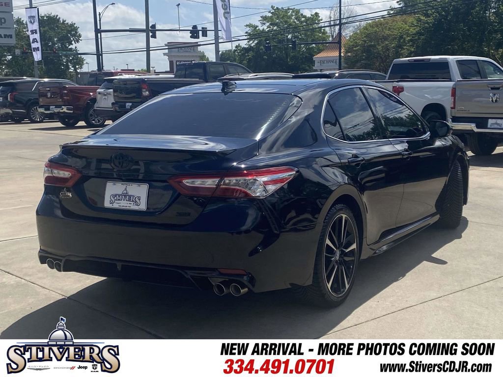 Used 2020 Toyota Camry XSE image 9