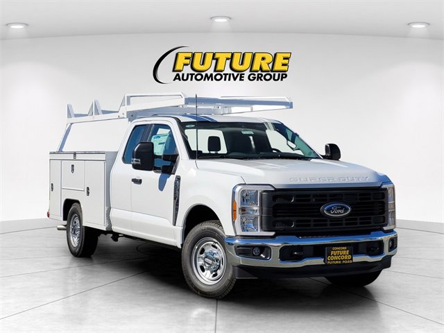 New 2026 Ford F250 XL w/ XL Chrome Package
