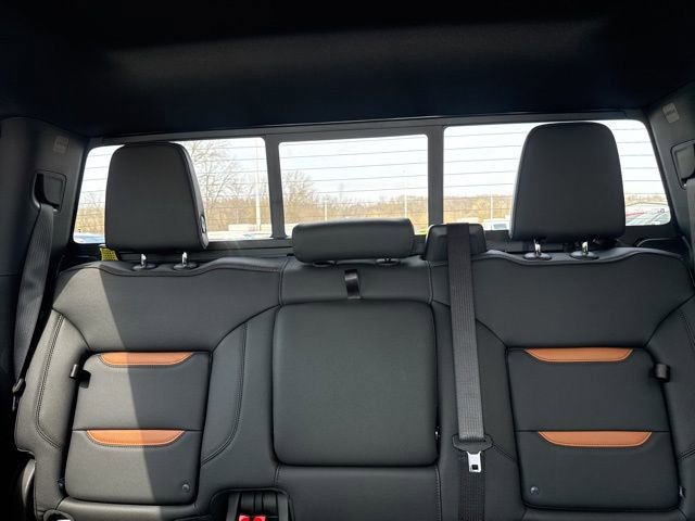 New 2026 GMC Sierra 2500 AT4 image 39