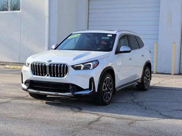 Used 2024 BMW X1 xDrive28i w/ Premium Package image 3