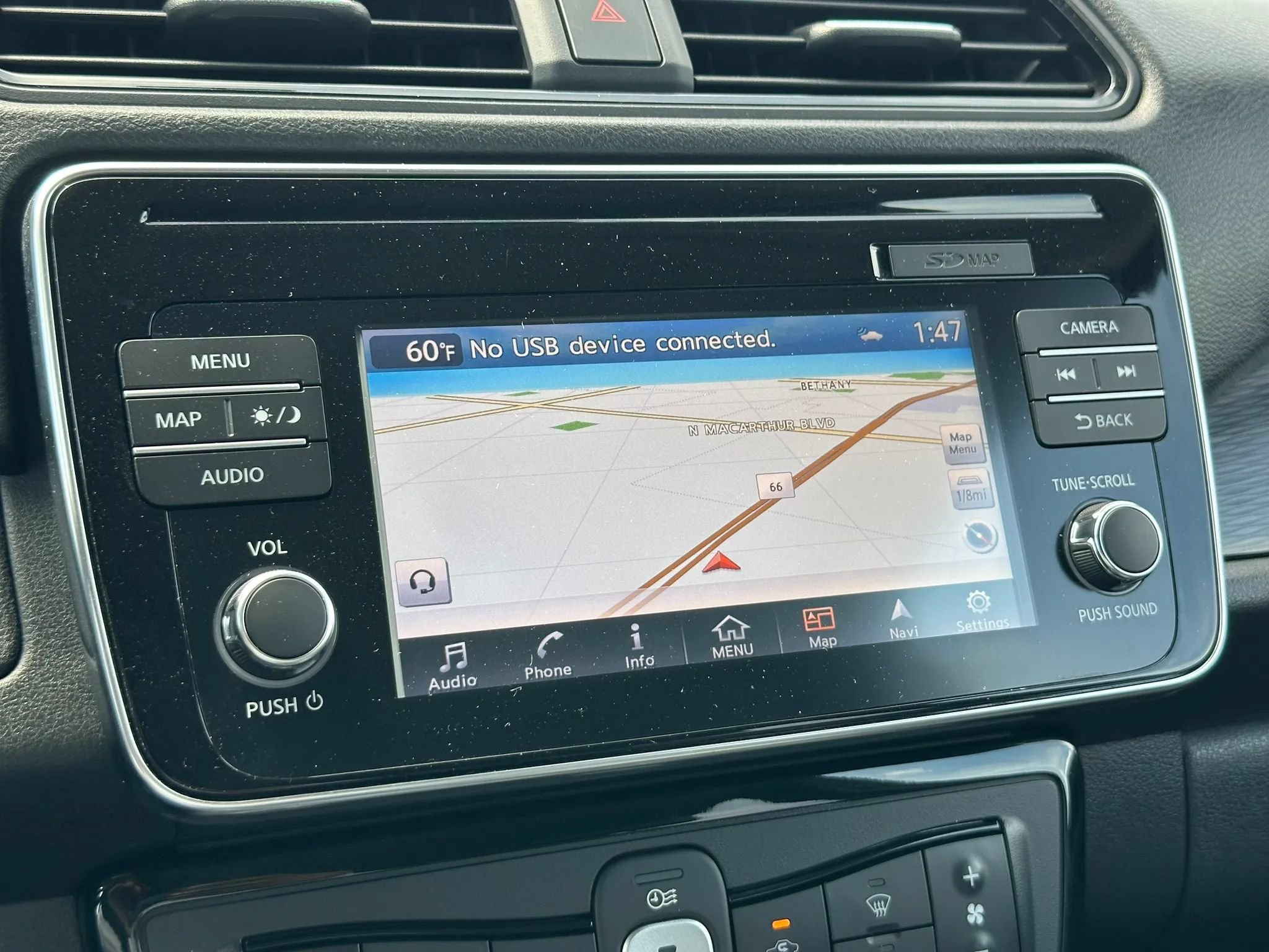 Used 2018 Nissan Leaf SL w/ SL Technology Package FWD image 37