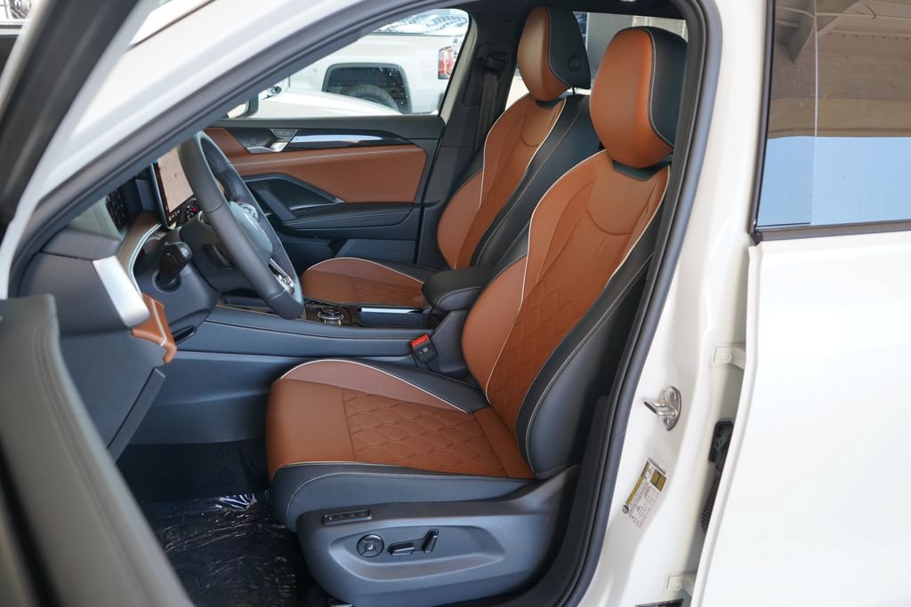New 2026 Volkswagen Tiguan SEL R-Line AWD/4WD image 10