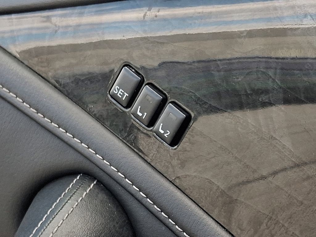 Used 2024 INFINITI QX80 Luxe image 30