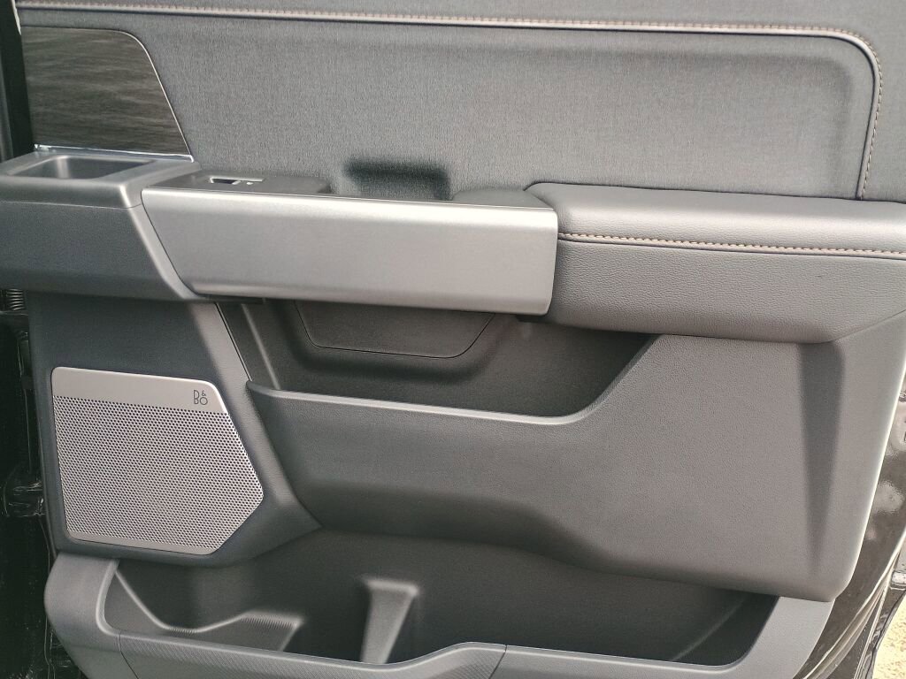 New 2025 Ford F150 Lariat w/ Equipment Group 502A High image 19