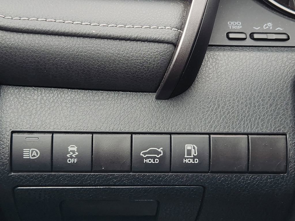 Used 2024 Toyota Camry XSE FWD image 27