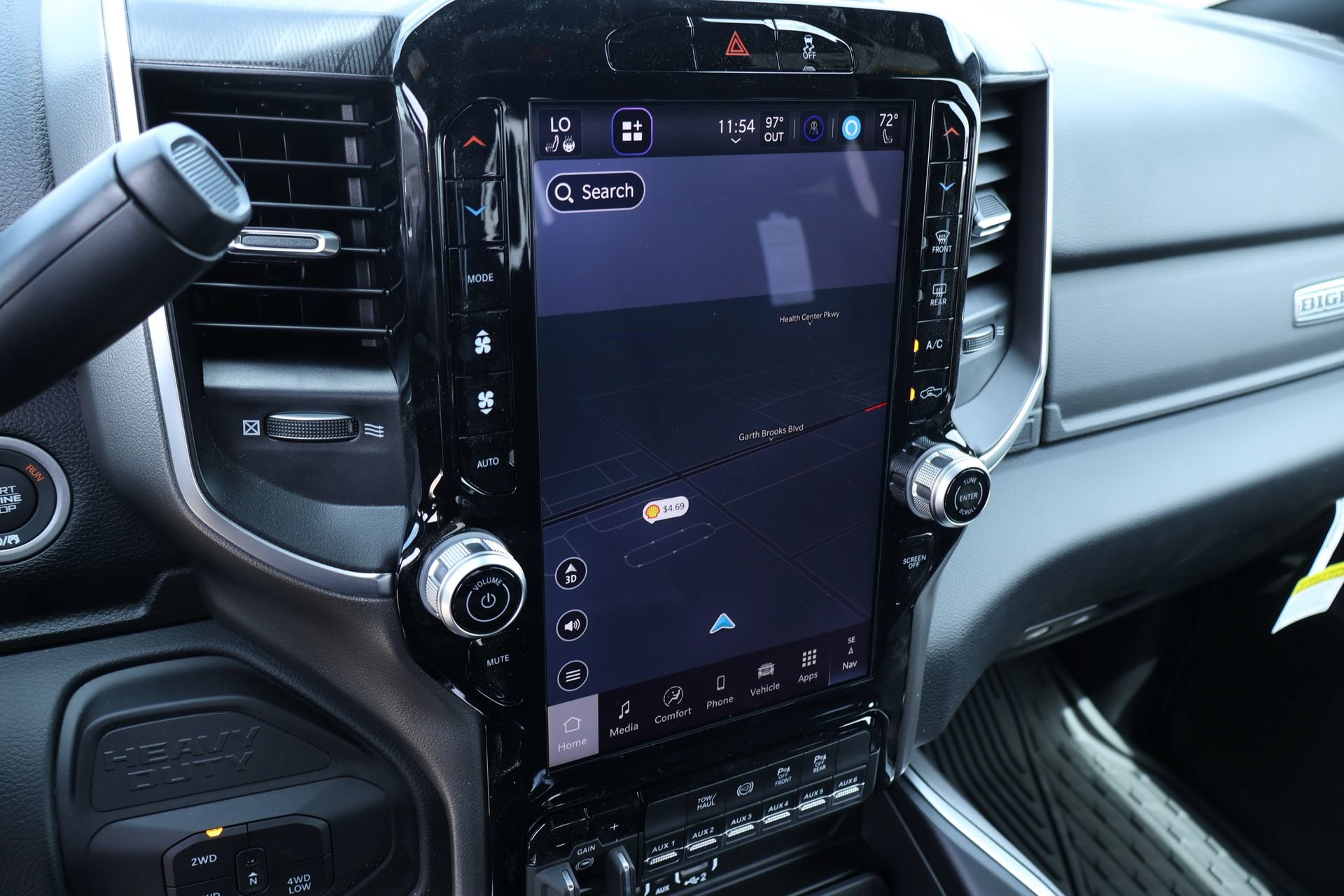 New 2026 RAM 3500 Big Horn AWD/4WD image 7