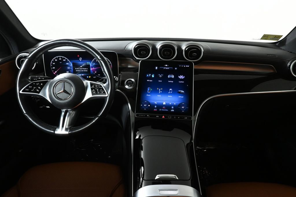 Used 2023 Mercedes-Benz GLC 300 4MATIC image 17