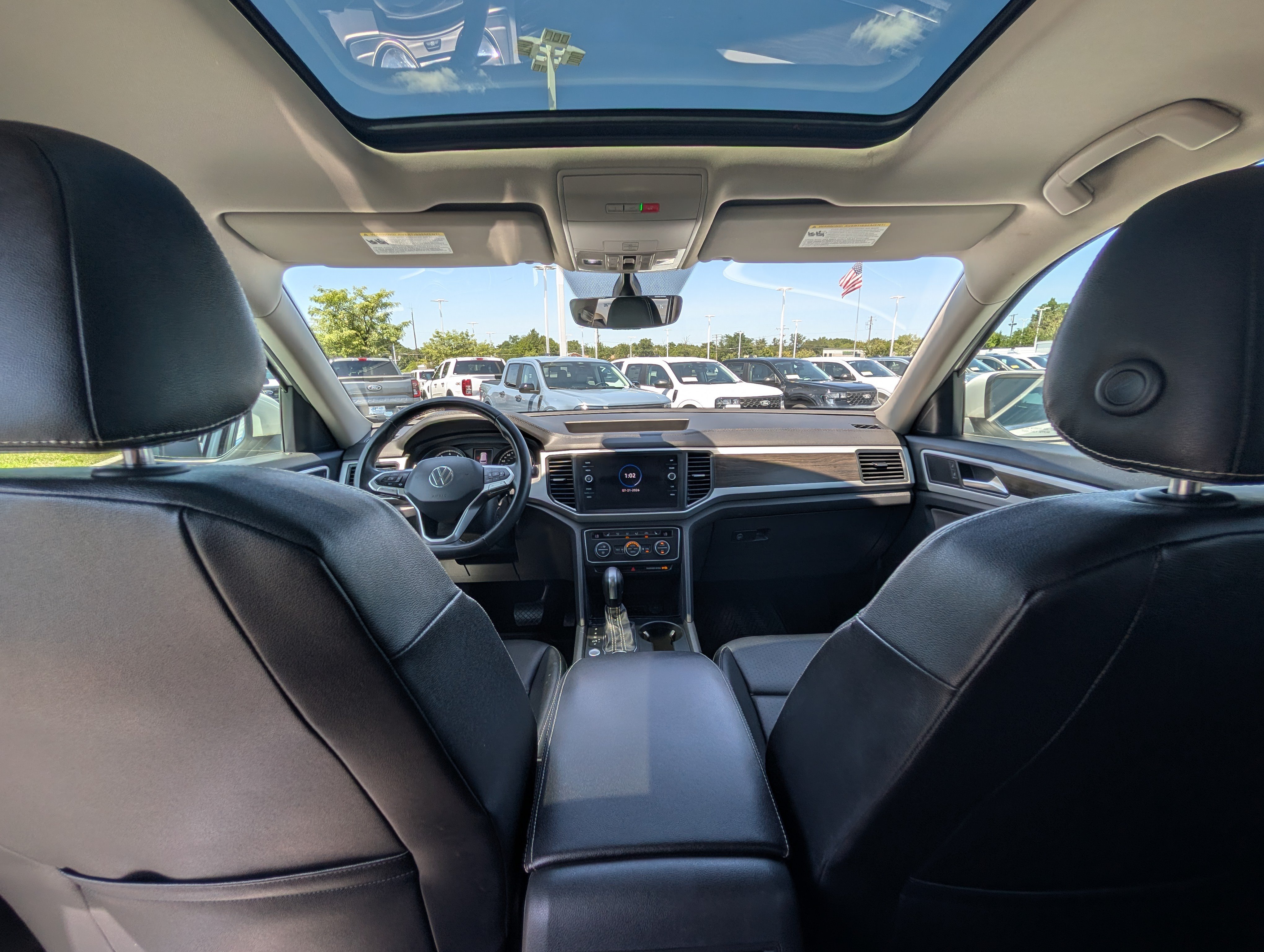 Used 2021 Volkswagen Atlas SE w/ Panoramic Sunroof Package AWD/4WD image 19
